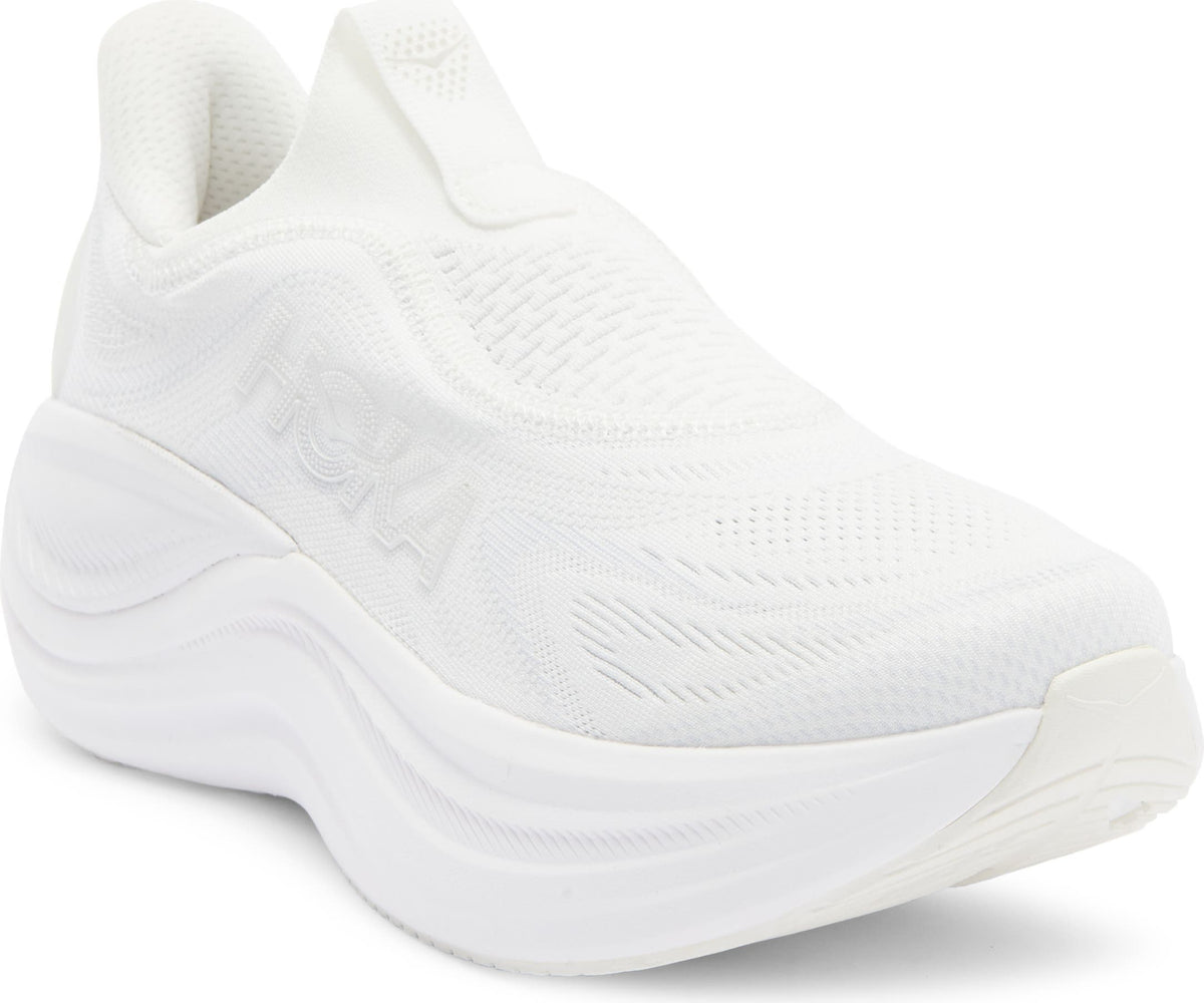 Skyward Laceless Recovery Sneaker