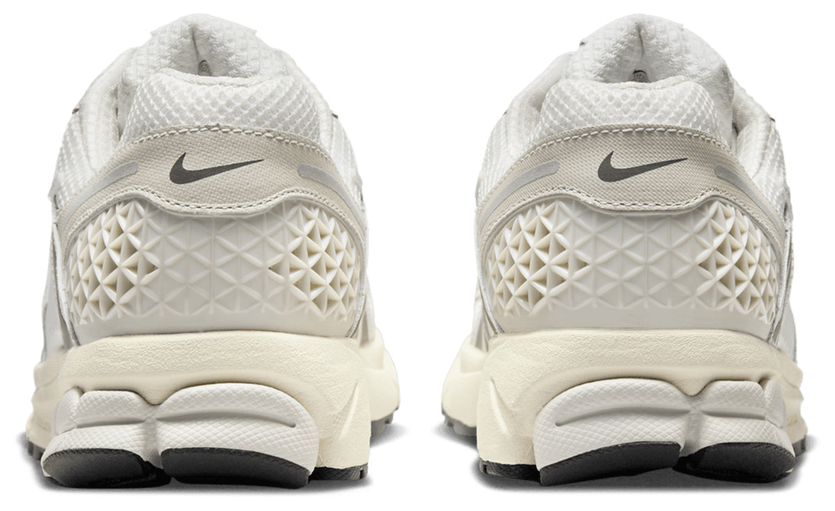 Nike Vomero 5 - Men's - Grey/Grey/Beige
