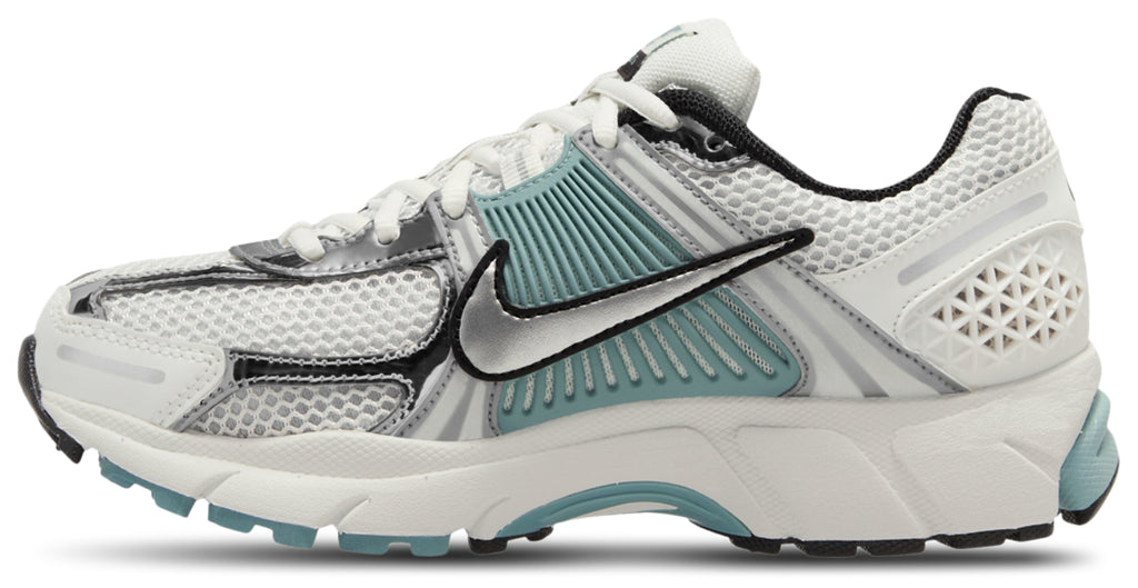 Nike Zoom Vomero 5 News - Women's - Metallic Silver/Wolf Grey/Summit White
