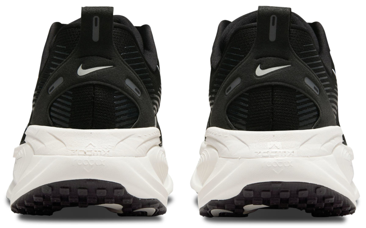 Nike Vomero 18 - Men's - Black/Summit White