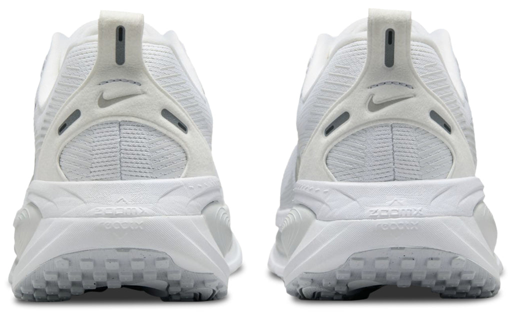 Nike Vomero 18 - Women's - White/Metallic Silver