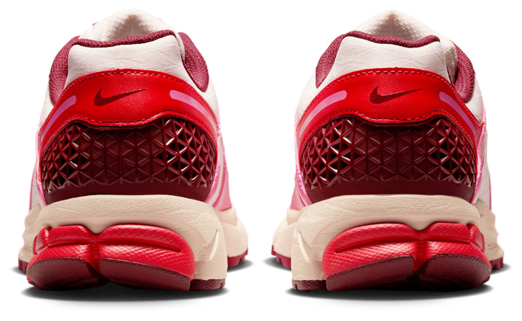Nike Zoom Vomero 5 - Women's - Lt Crimson/Lt Soft Pink/Team Red