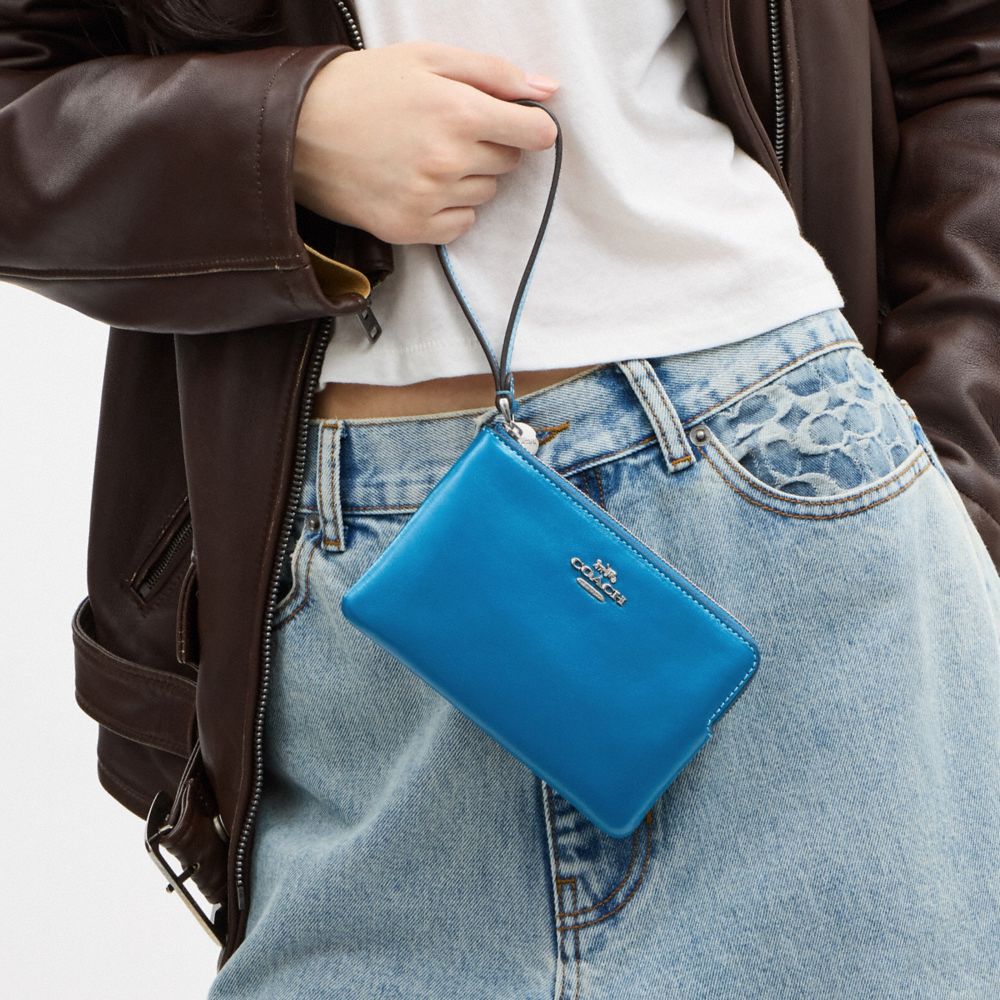 Corner Zip Wristlet