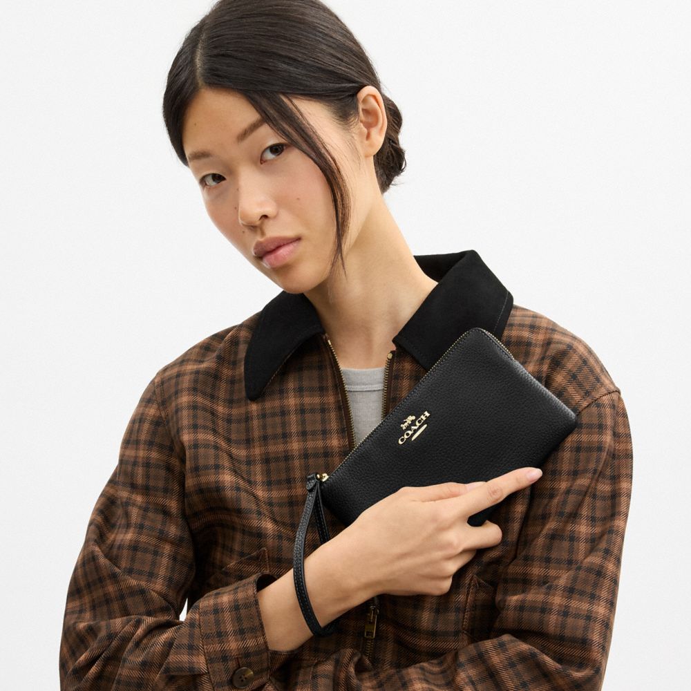 Large Corner Zip Wristlet