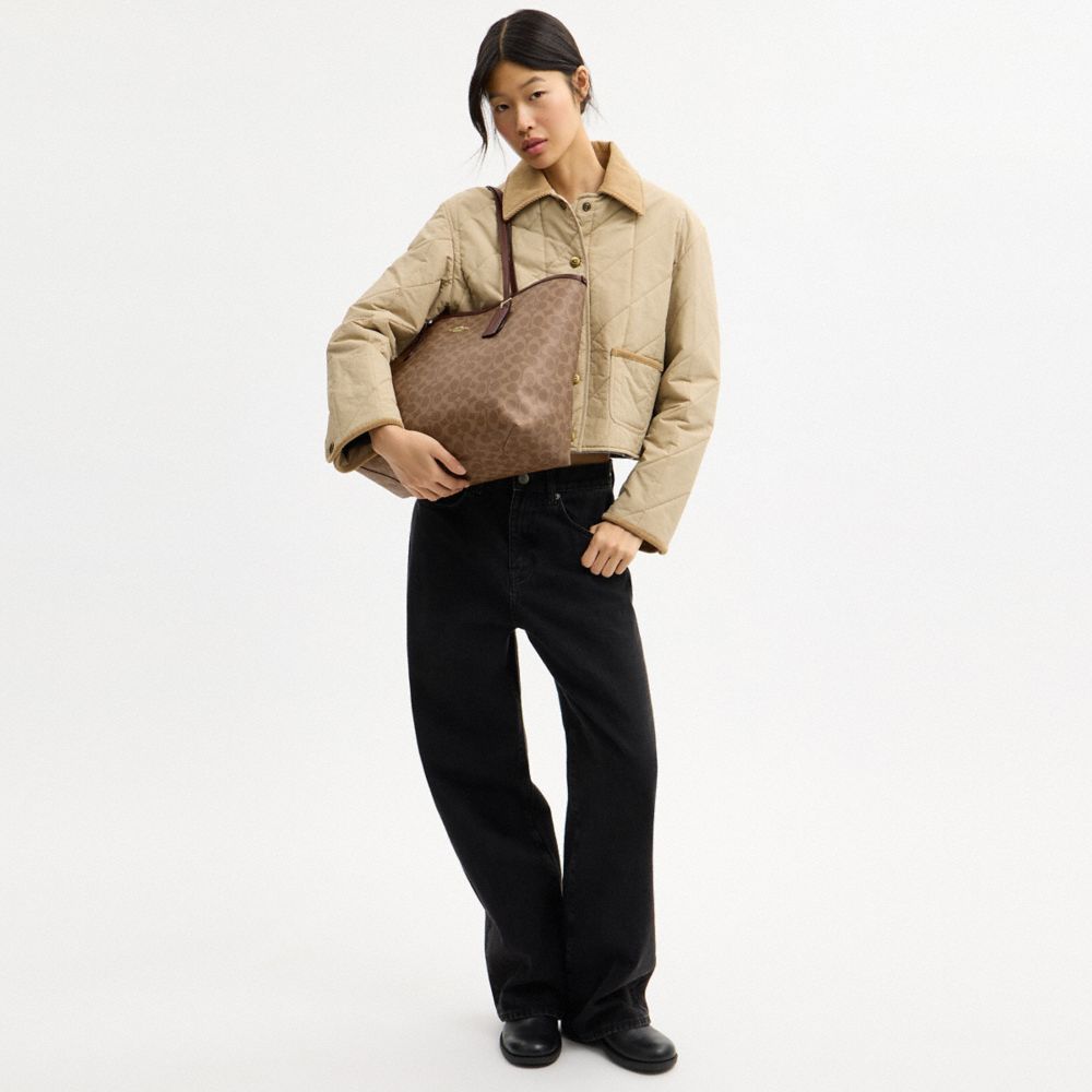 City Tote Bag In Signature Canvas