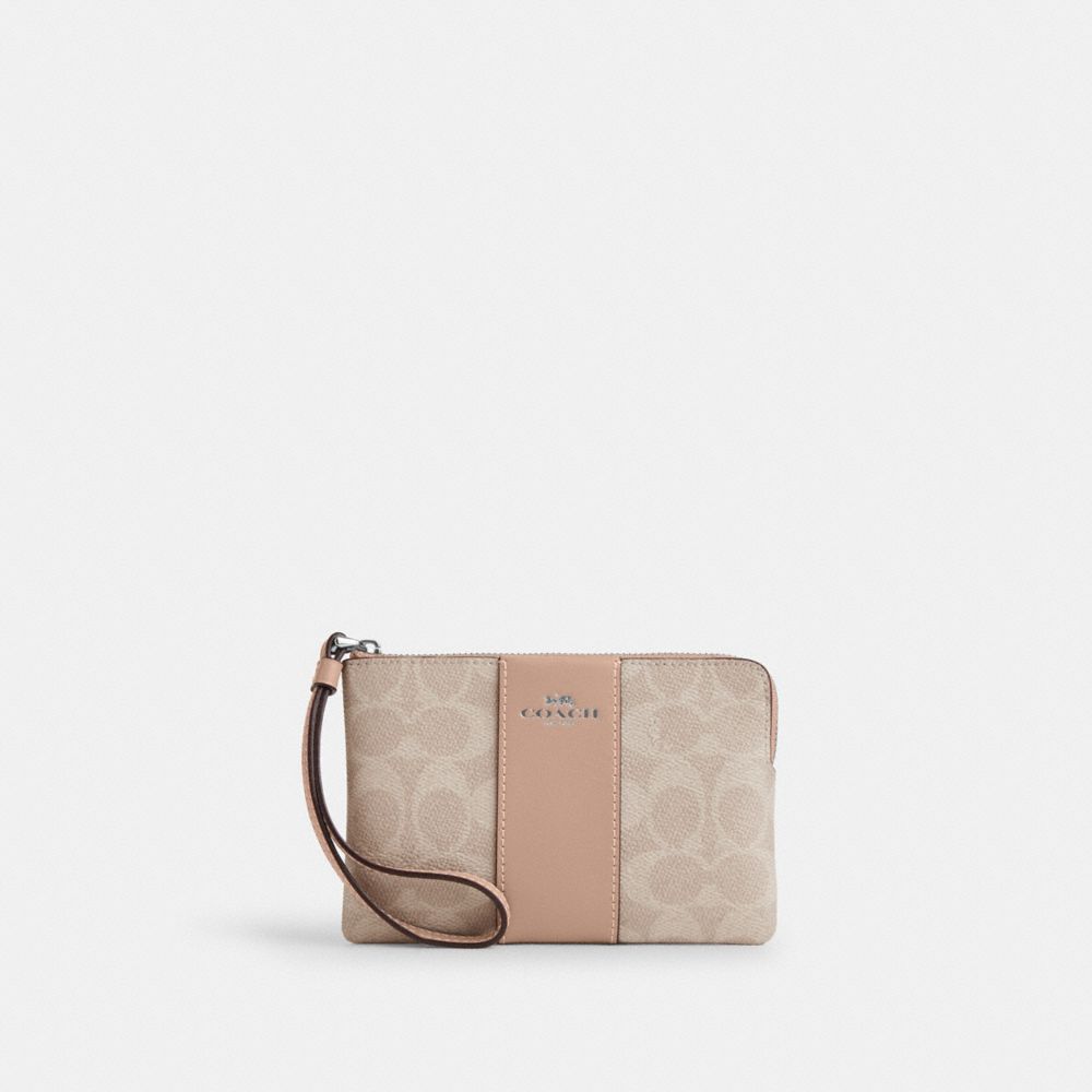Corner Zip Wristlet